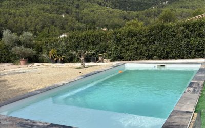 Piscine coque à Aix-en-Provence